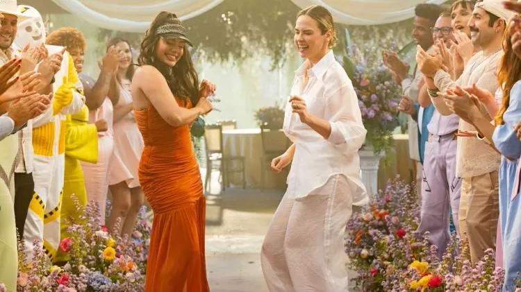 fernanda bande e ana paula renault na gravacao da bodas de prata do bbb 1735246054716 v2 750x421.jpg