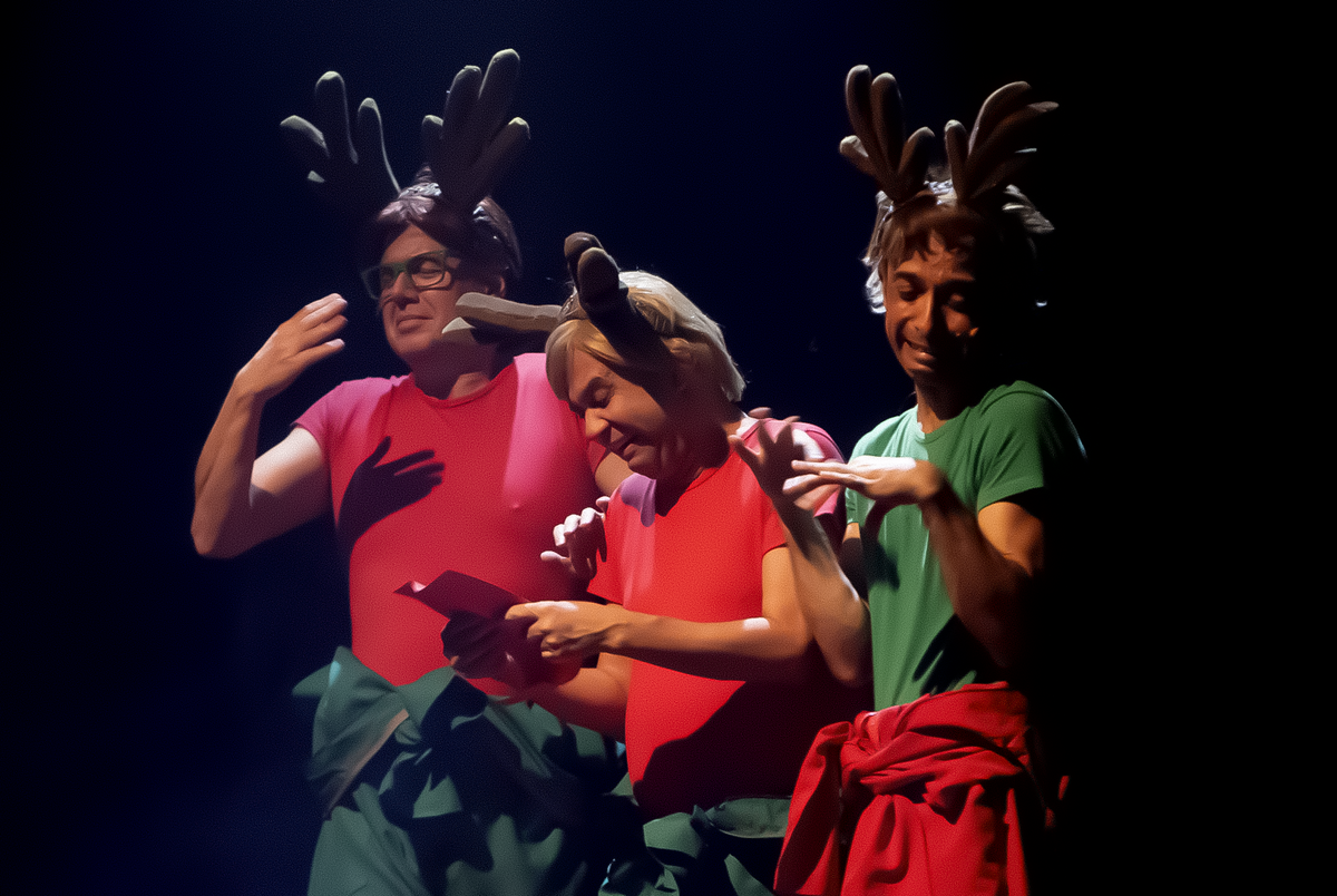 espetáculo dingou béus, da cia. os melhores do mundo foto de rayssa coe