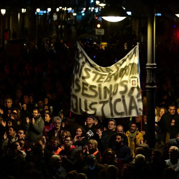 spain flood politics demo