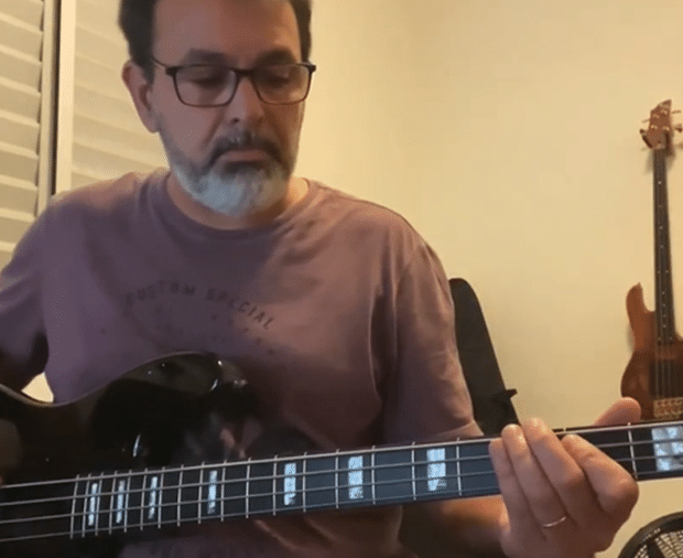 renato tommaso integrante do jota quest 1735567852009 v2 900x506