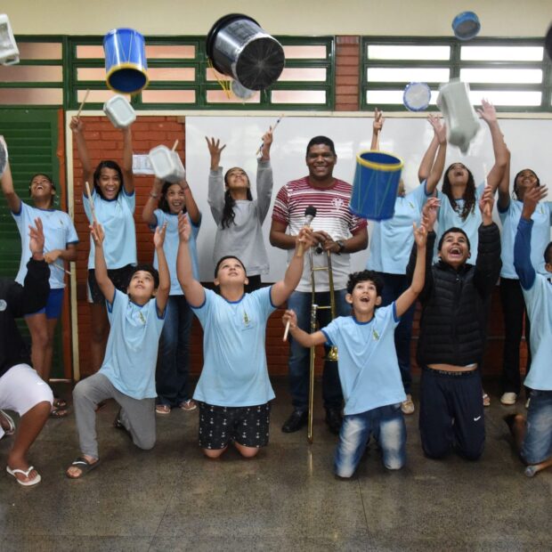 musicalidade e matematica ajuda alunos a dominarem conceitos aritmeticos foto capa 1920x1280