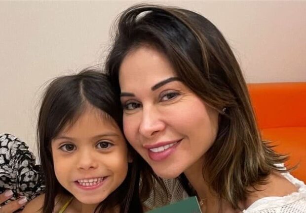 maira cardi e a filha sophia