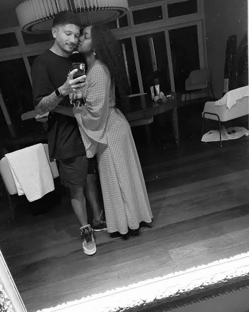 Após um período conturbado, Yuri Lima publica mensagem emocionante, agradece perdão de Iza e celebra os dois anos de relação com a cantora e a filha Nala.