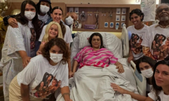 preta gil e familia 345x207