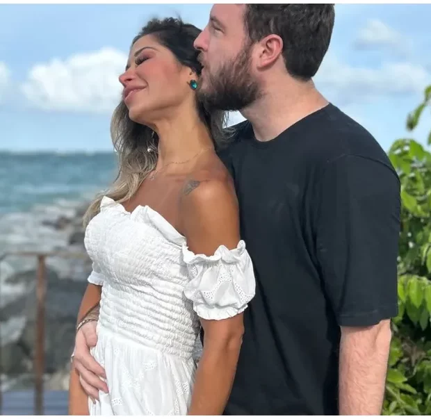 A influenciadora desabafa sobre o momento devastador em que descobriu que o coração do filho que esperava com Thiago Nigro havia parado de bater.