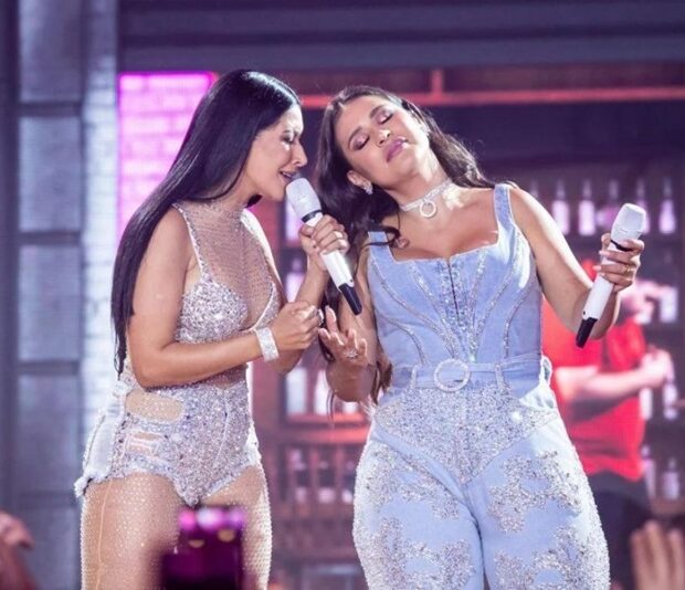 Em entrevista, a cantora abriu o coração sobre os rumores de reunião com a irmã e reforçou sua felicidade em seguir carreira solo.