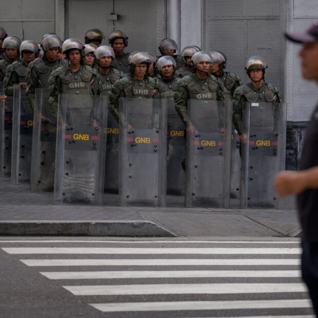 venezuela politics parliament installation