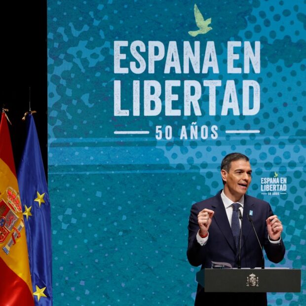 spain politics history dictatorship franco