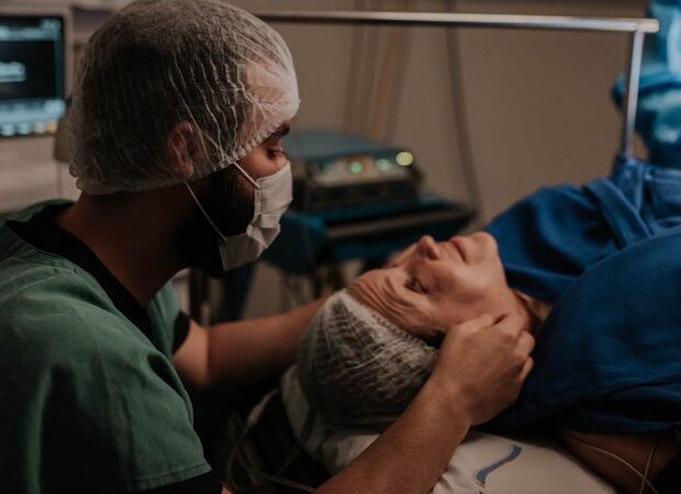 Após 10 anos de carreira com Fiduma, o cantor realiza seu maior sonho ao som de sucesso da dupla e promete continuar encantando os fãs com música e emoção!