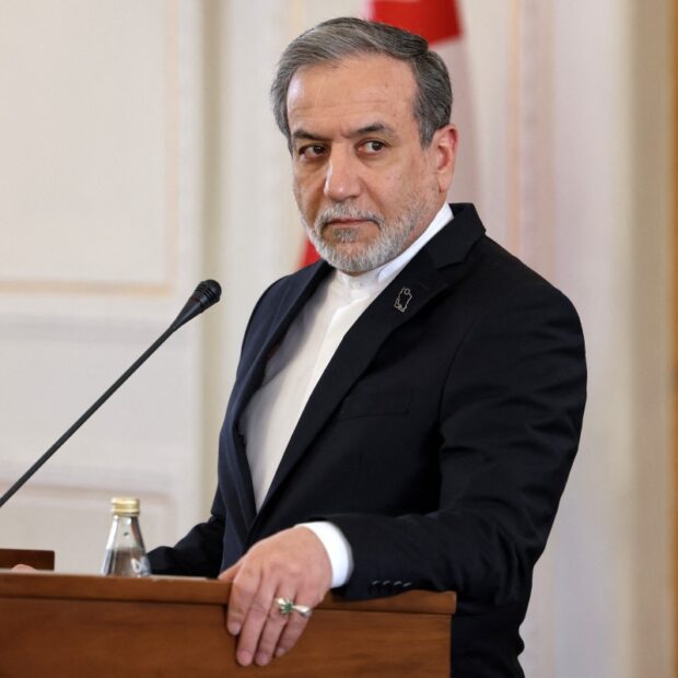 iran oman politics diplomacy