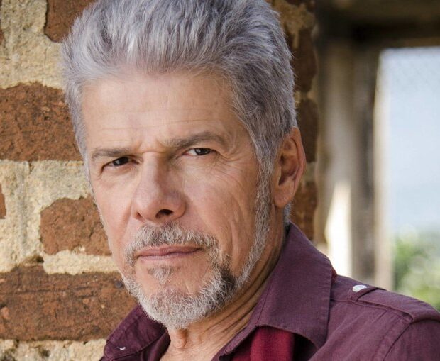 O veterano das novelas negou envolvimento em "Três Graças" e alfinetou rumores.