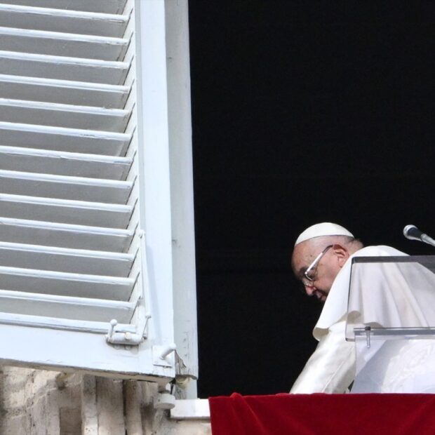 vatican pope angelus