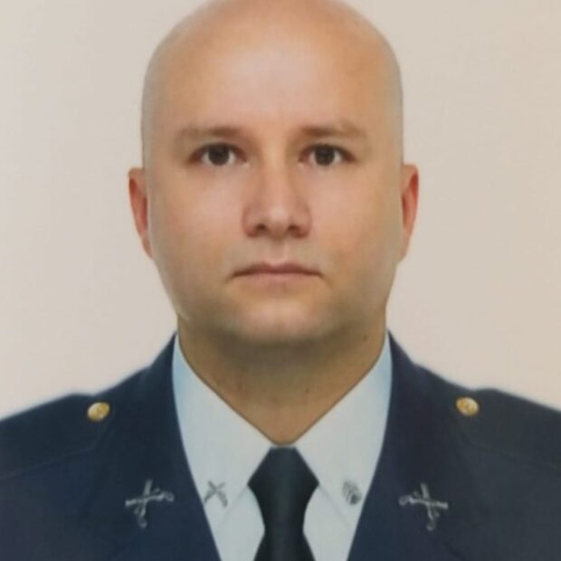 adriano ingressou na pmdf em 2003 e era lotado no batalhão de policiamento de trânsito