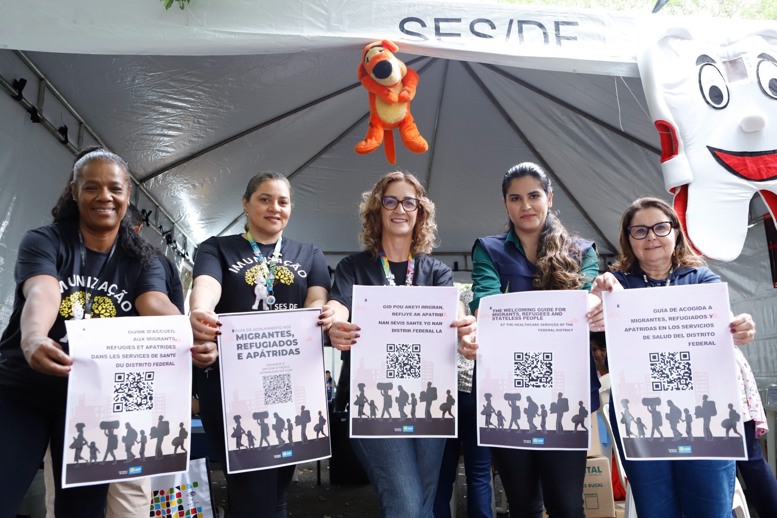 17.1. df ganha selo. o guia foi elaborado para apresentar direcionar e orientar estrangeiros acerca dos servicos publicos de saude no df. foto jhonantan cantare 1 1