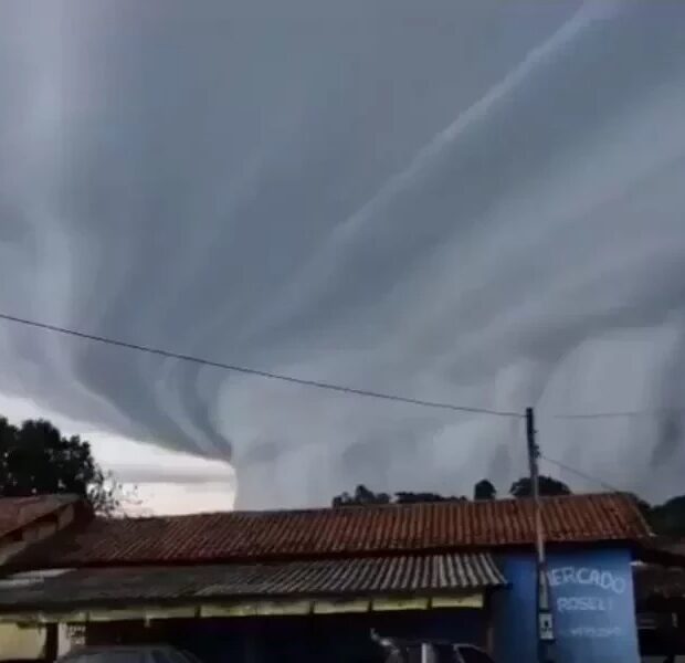 nuvem tornado