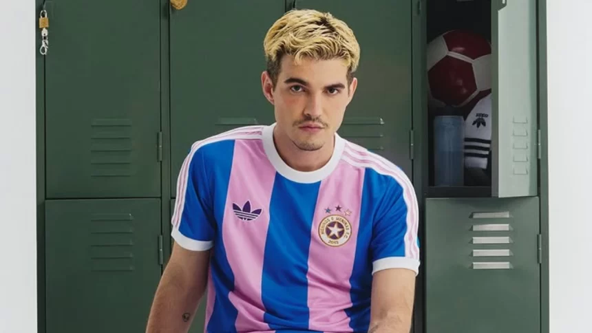 O ícone do pop revelou planos de pausa na carreira, desabafou sobre inseguranças e emocionou o público ao segurar as lágrimas ao vivo.