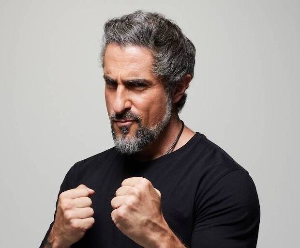 Ator e apresentador revela como a paternidade mudou sua vida e reflete sua relação com o filho autista no novo longa-metragem