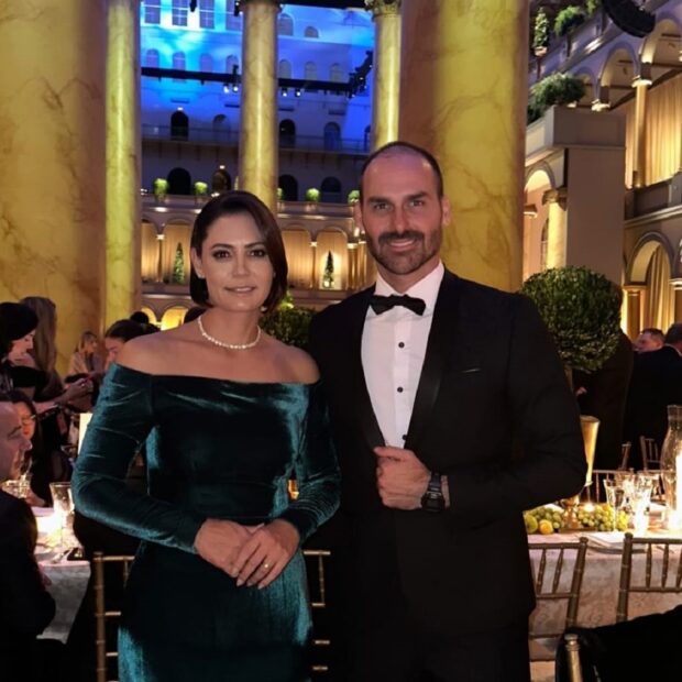 mundo michelle bolsonaro eduardo bolsonaro posse de trump 1737400296