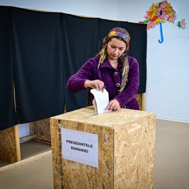 files romania vote date