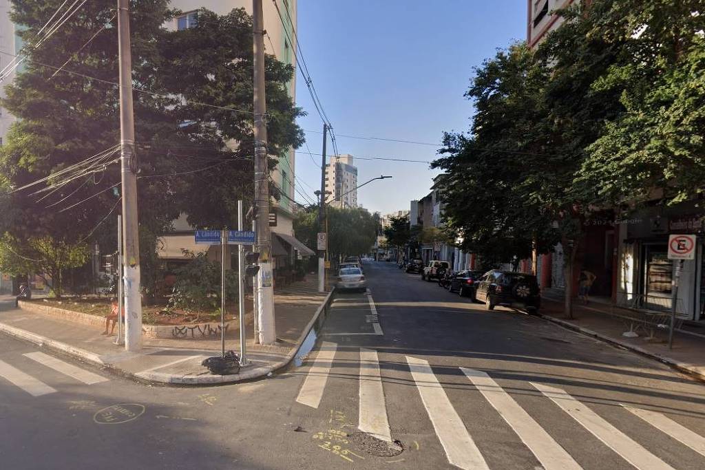 471b6baf 4a69 4d4e ad73 1a0080f8d82e