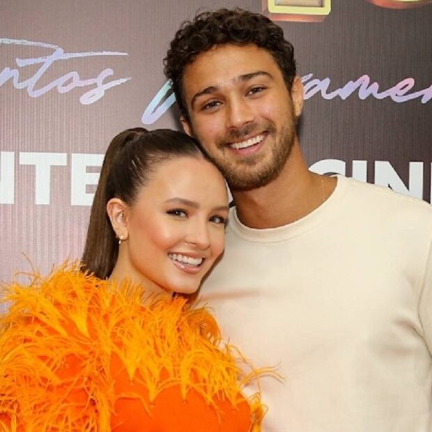 Atriz nega envolvimento da empresa de André Luiz Frambach na gestão de sua carreira e reafirma sua independência.