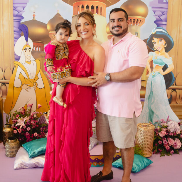 foto 01 o casal daniela medeiros e wonder jarjour e a pequena helena jarjour