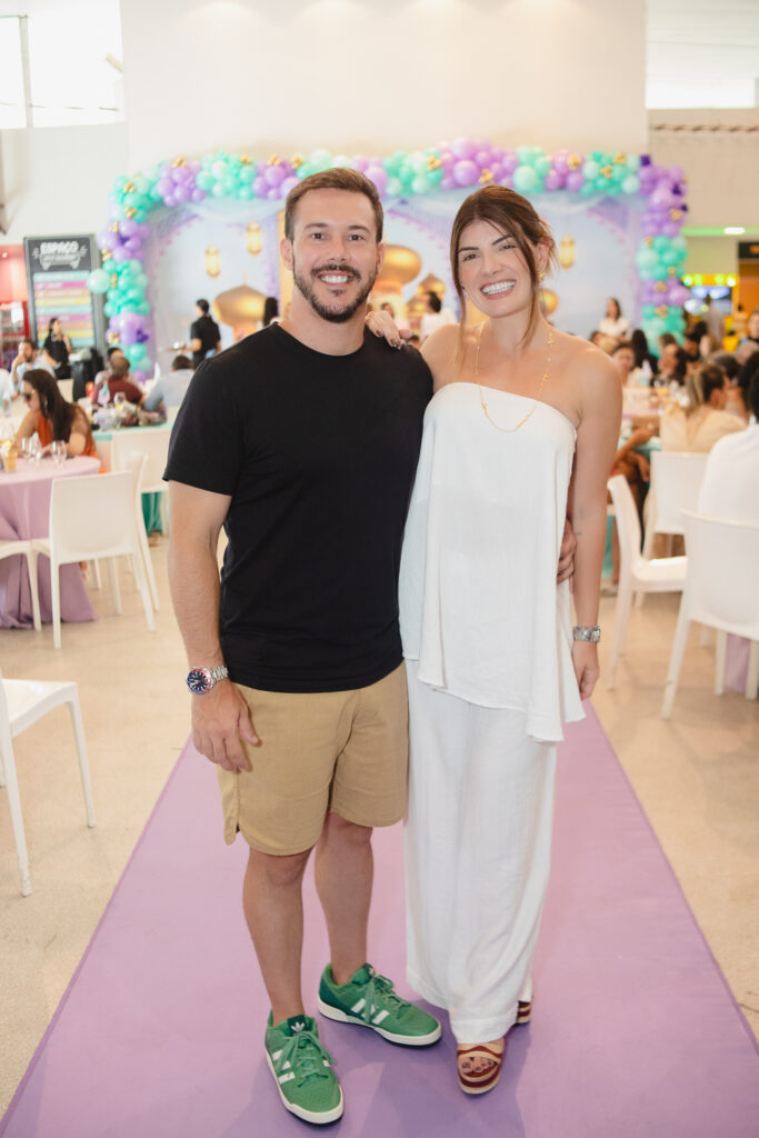 pedro manzano e bruna freitas de carvalho freitas