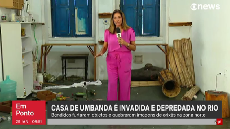 Objetos e imagens sagradas foram destruídos, e até as ações sociais da comunidade foram paralisadas.