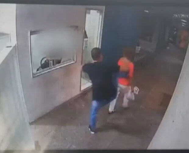 82aa1fc9 18f0 48fa a159 82e5ddbe261f