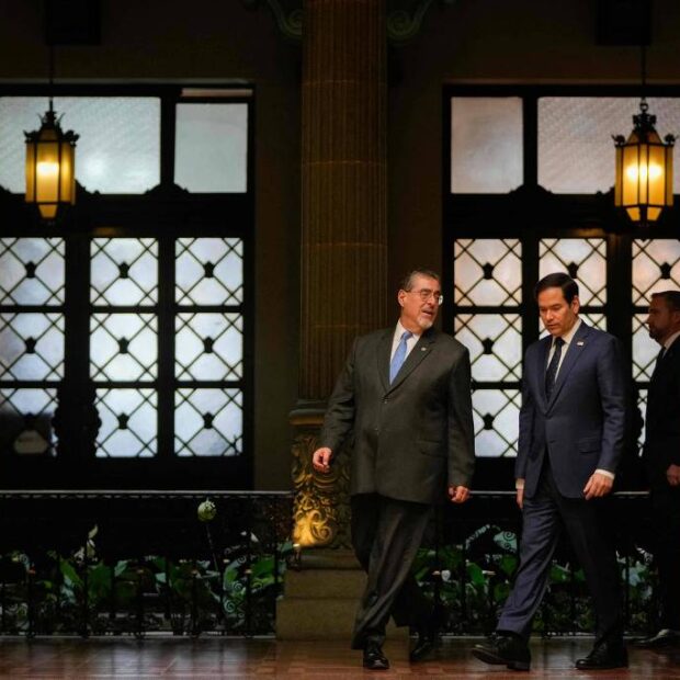 b79e03d8 2158 4a42 9a93 a24057898a2e