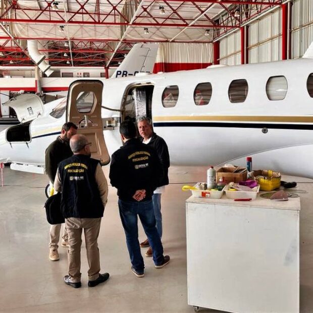 b5889daa 4d42 4124 99c2 2bef3cb5dac6