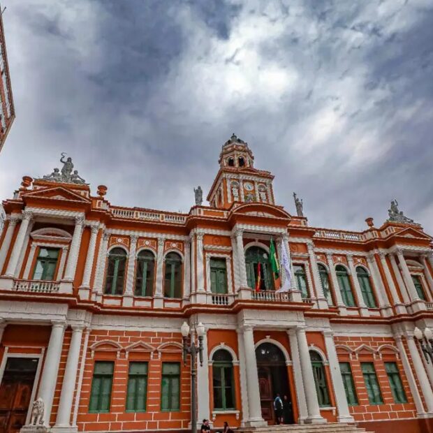 485af2ed a032 465e 9dcf 60cb8e0f40d4