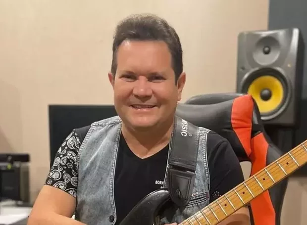 O guitarrista afirma que as acusações “inverídicas” foram feitas por motivos financeiros