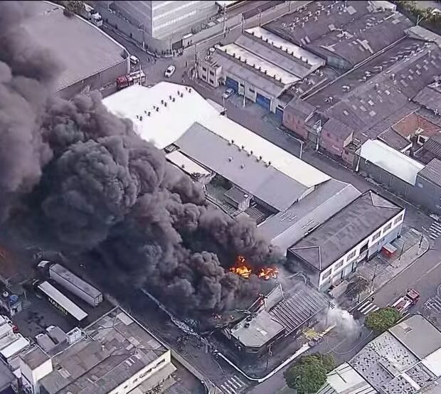 260704c3 c8fe 4c76 ac72 8564f994926b