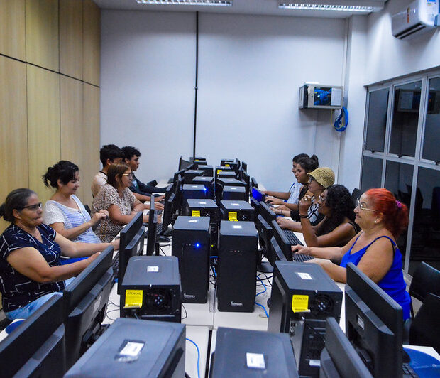 aulas de informatica no ceu das artes do recanto