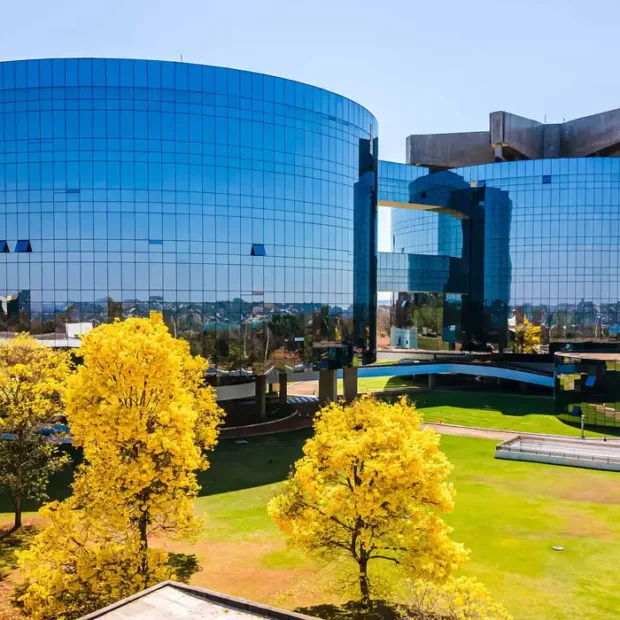 53599670732 b4b3f89f26 o