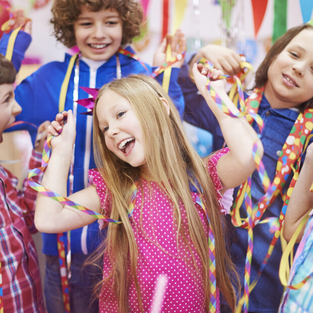 crianças no carnaval