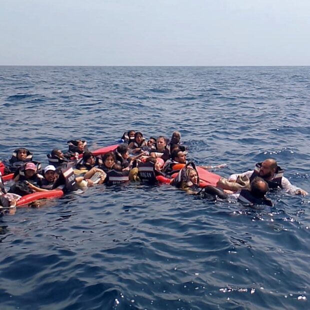 colombia tourism boat accident