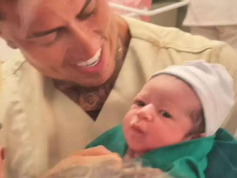 Emocionado, MC Daniel revela a sua parte favorita de ser pai: “Me sinto poderoso”