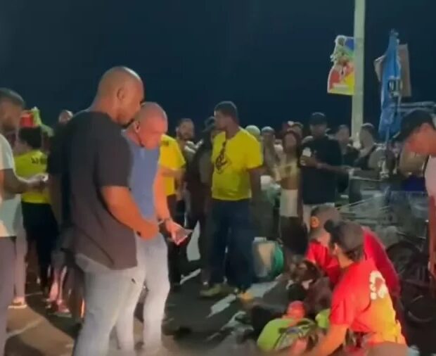 ambulante morto carnaval