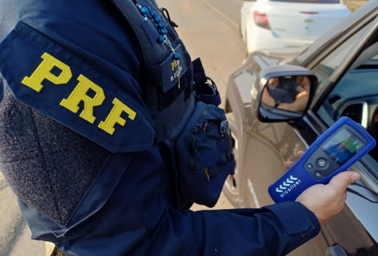 78b9f24d 5bbb 44ca a074 e76d5c57c818