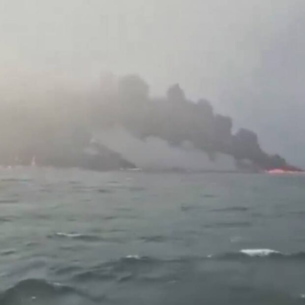 incêndio navio reino unido ,