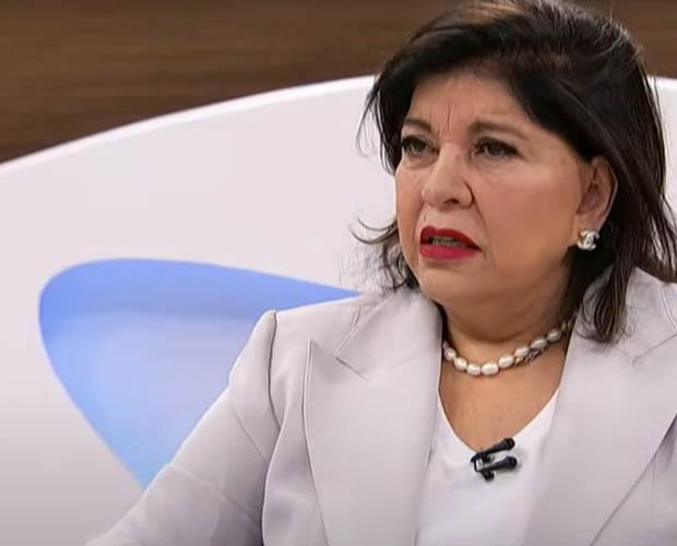 Sertaneja desabafa sobre amores proibidos, gravidez inesperada e a difícil relação com a família.