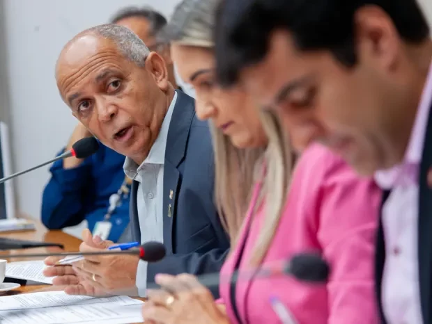 9a0672cb879c3165cdb6231827b14389