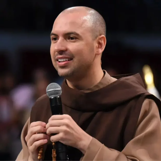 Religioso é alvo de polêmicas, entra na mira da PF e recebe apoio de Bolsonaro!