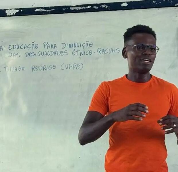 professor thiago santos