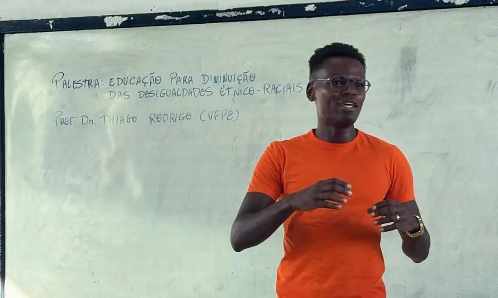 professor thiago santos