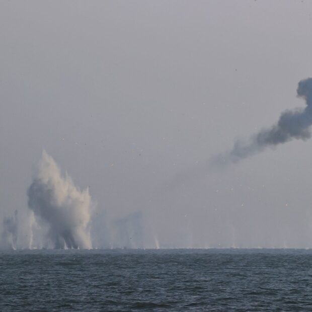 nkorea politics missile