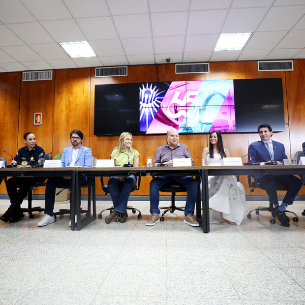 dentro 8
