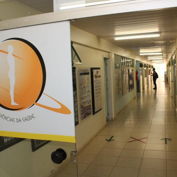 escola ciencias saude